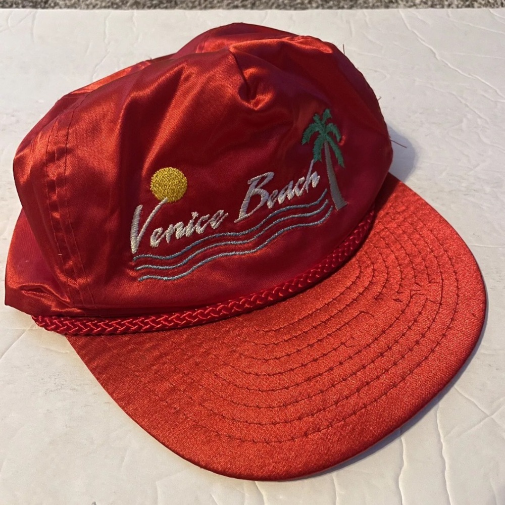 Vintage Venice Beach 80’s 
Rust red satiny baseball cap